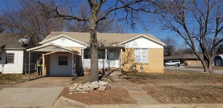403 W Comanche St, Purcell, OK 73080