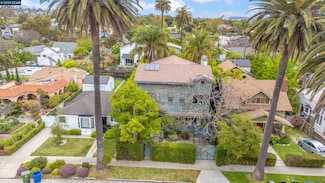 2228 Walnut Ave, Venice, CA 90291
