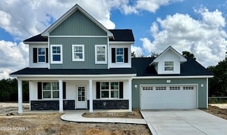 192 Grove Walk Rd, Raeford, NC 28376