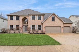 1311 Ada Ln, Naperville, IL 60540