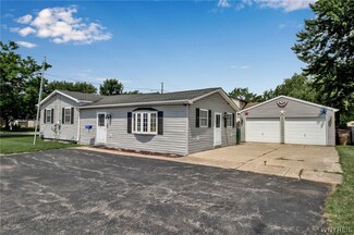 211 Hyland Ave, Depew, NY 14043