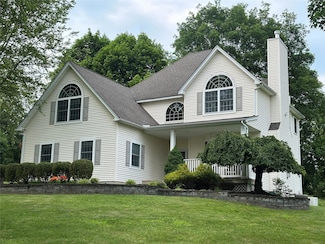 30 Commonwealth Ave, Newburgh, NY 12550