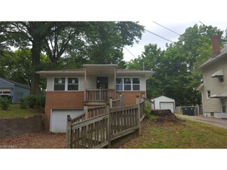 778 Mistletoe Rd, Akron, OH 44307