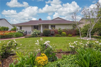 1678 Midwick Dr, Altadena, CA 91001