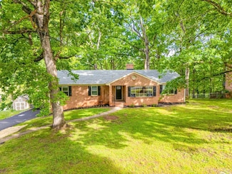94 N Lake Dr, Lynchburg, VA 24502