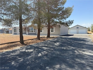 4561 E Cheyenne Way, Pahrump, NV 89061