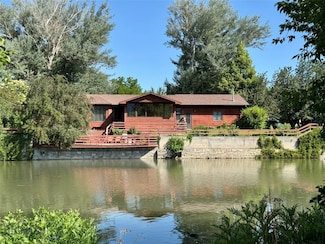 504 S Yellowstone St, Livingston, MT 59047