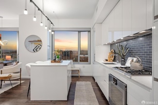 1000 3rd St Unit 1505, San Francisco, CA 94158