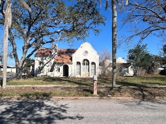 1827 2nd Ave E, Bradenton, FL 34208