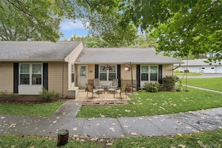 474 Darwen Dr Unit B, Ridge, NY 11961