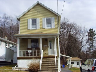 1810 Ferdinand St, Scranton, PA 18508