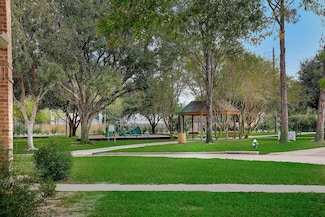 11442 Galbreath Dr, Houston, TX 77066