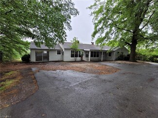 312 Albemarle Rd, Troy, NC 27371