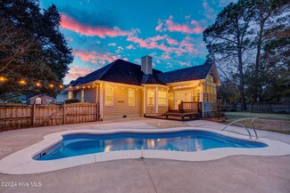 4925 Crosswinds Dr, Wilmington, NC 28409