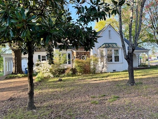 200 Johnson Park, Holly Springs, MS 38635