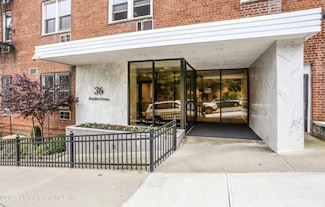 36 Hamilton Ave Unit 2s, Staten Island, NY 10301