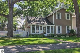 742 Webster St, Traverse City, MI 49686