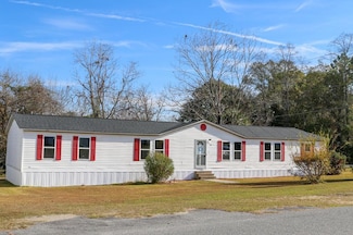 39 13th St, McRae-helena, GA 31037