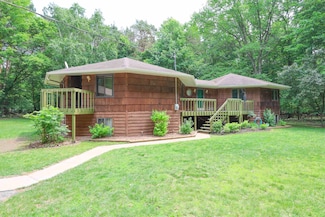 3421 Spur Ln, Green Bay, WI 54313
