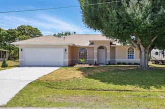 2449 SE Rock Springs Dr, Port Saint Lucie, FL 34952