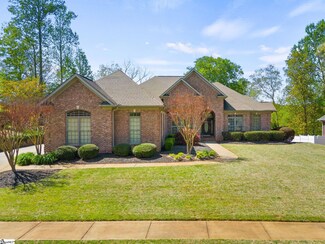 536 Scenic Oak Dr, Moore, SC 29369