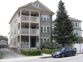 412 Grafton St Unit 1, Worcester, MA 01604