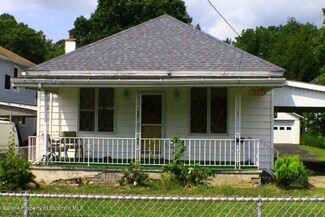 1053 Water St, Moosic, PA 18507