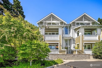 168 Hall Brothers Loop Unit 301, Bainbridge Island, WA 98110