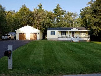 16 Washington Cir, Hillsborough, NH 03244