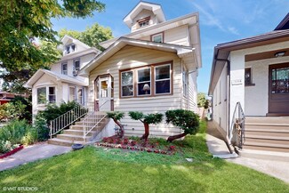 1102 S Elmwood Ave, Oak Park, IL 60304