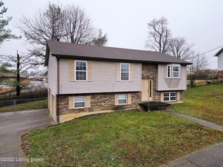 108 Jennings Ct, Radcliff, KY 40160