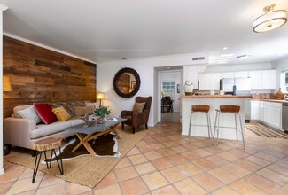 1121 San Andres St Unit D, Santa Barbara, CA 93101