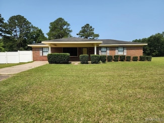 967 Lake Frankie Rd, Samson, AL 36477