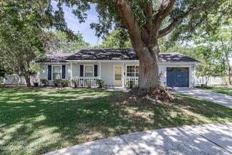 5942 Early Harvest Ct, Fleming Island, FL 32003