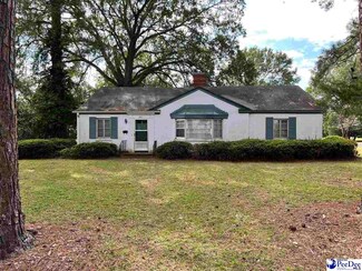202 E Lloyd St, Mullins, SC 29574