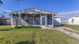 1009 Nottingham Dr, Panama City, FL 32401
