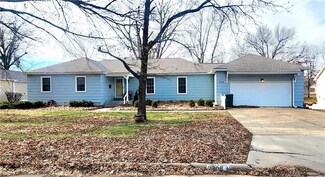 2308 S Homer St, Pittsburg, KS 66762