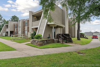 7447 S Yale Ave Unit 227, Tulsa, OK 74136