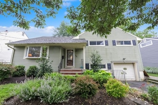 28 Urma Place, Bloomfield, NJ 07003