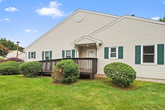 671 Ledgeview Ct Unit 671, Southington, CT 06489