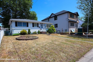 149 Hull Ave, Staten Island, NY 10306