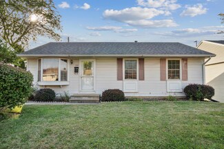 1763 Vizaleea Dr, Dubuque, IA 52002
