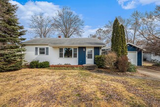 2011 Commonwealth Rd, Benton Harbor, MI 49022