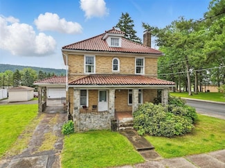 639 Iron St, Lehighton, PA 18235