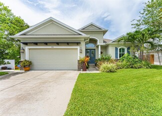 546 Richmond St, Dunedin, FL 34698