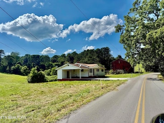 1087 Harmon Rd, New Tazewell, TN 37825