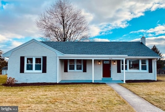 534 W Granada Ave, Hershey, PA 17033