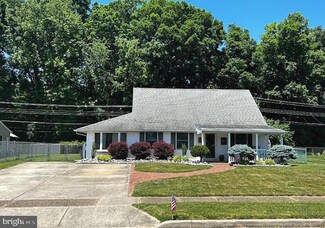 57 Cobalt Ridge Dr N, Levittown, PA 19057