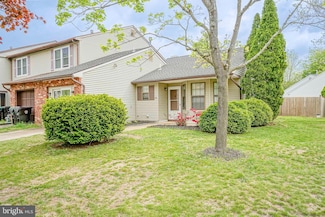 32 Hampton Gate Dr, Sicklerville, NJ 08081