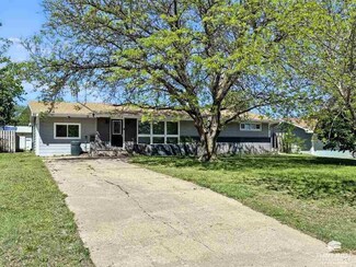 705 N Poplar St, Beloit, KS 67420